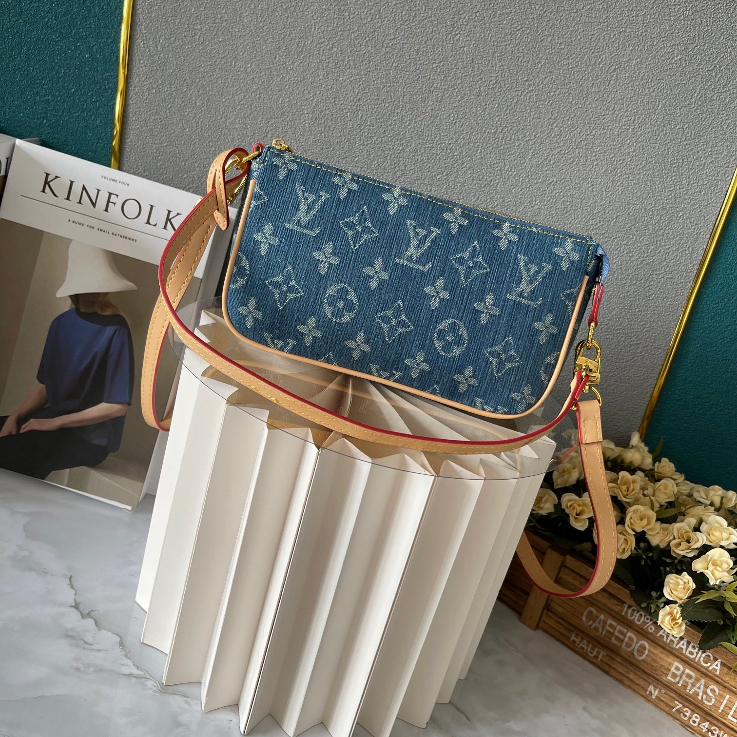 E71EEEEB-B0F0-35B8-3A5A-81CA10D48A8E