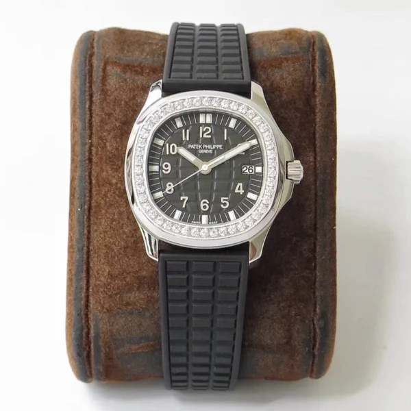 Patek Philippe Quartz Watch Size: 35.6X7.7mm