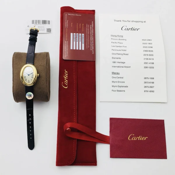 Cartier Baignoire series watch Size: 32x26*8 mm