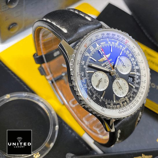 breitling_navitimer_B01_black_chronograph_dial_automatic_AB0127211B1P2_left