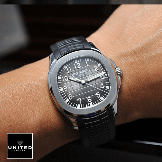 patek-aquanaut-5167A-001-replica-hand