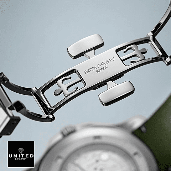 patek_philippe_aquanaut_back patek_philippe_aquanaut_back