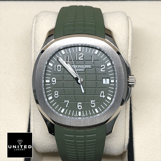 patek_philippe_aquanaut_box patek_philippe_aquanaut_box