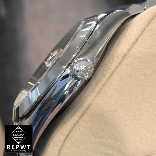rolex-datejust-126300-0008-replica-rightside-1