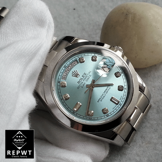 rolex-day-date-218206-0009-replica-tiltedleft-1