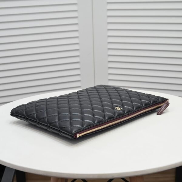 CHANEL Lambskin Quilted Clutch
