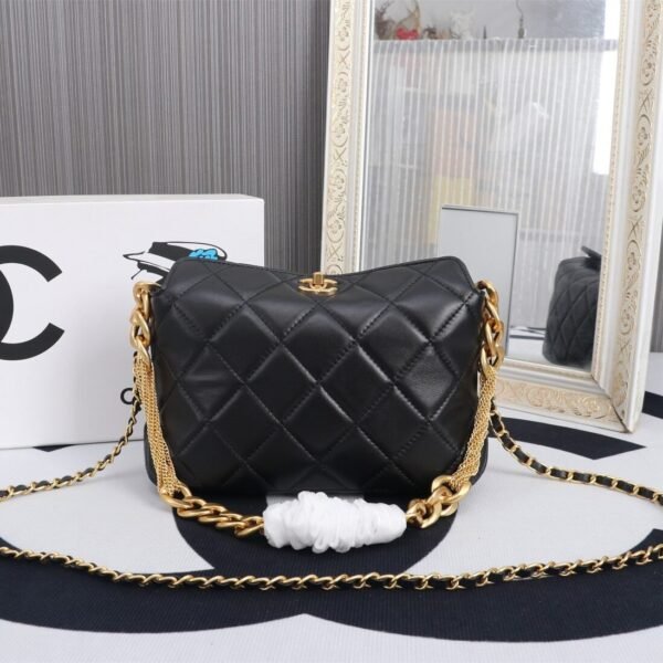 CHANEL hobo Sheepskin Underarm Bag