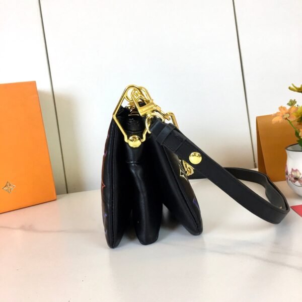 LOUIS VUITTON Coussin Small trumpet bag